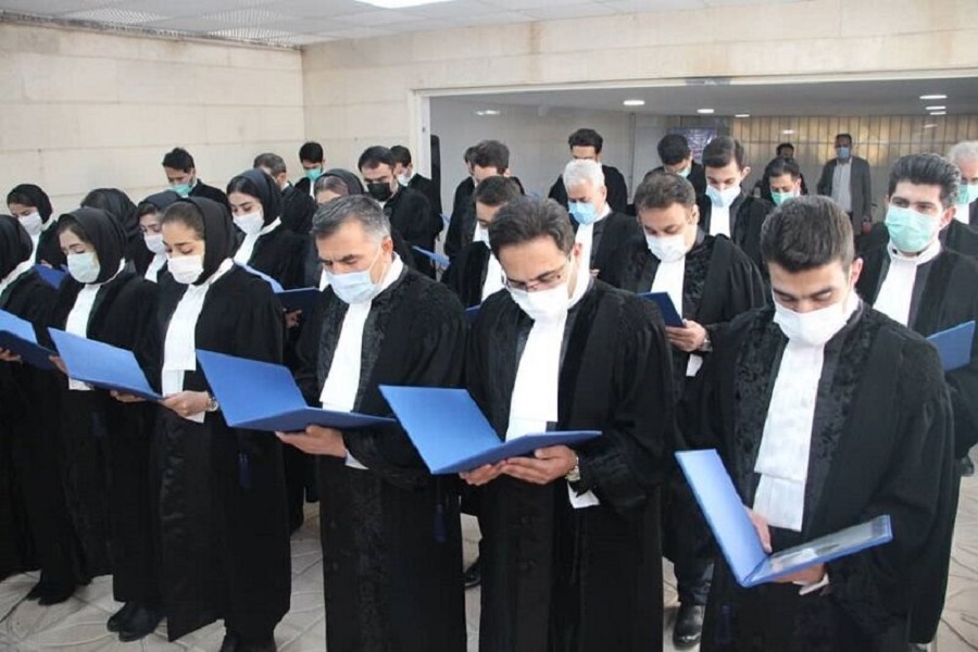 شرایط ثبت نام در آزمون وکالت