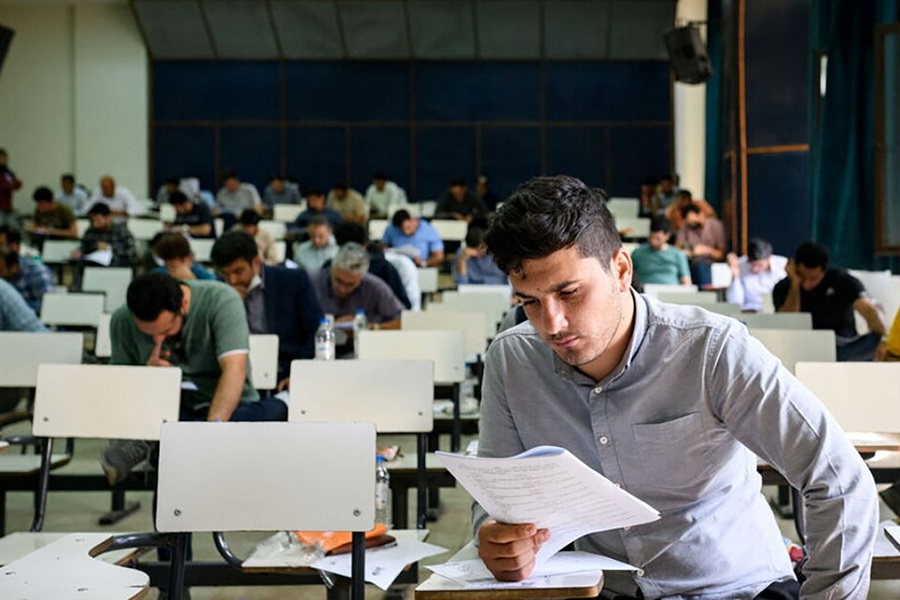 نداشتن سوءپیشینه کیفری و عدم اعتیاد به مواد مخدر